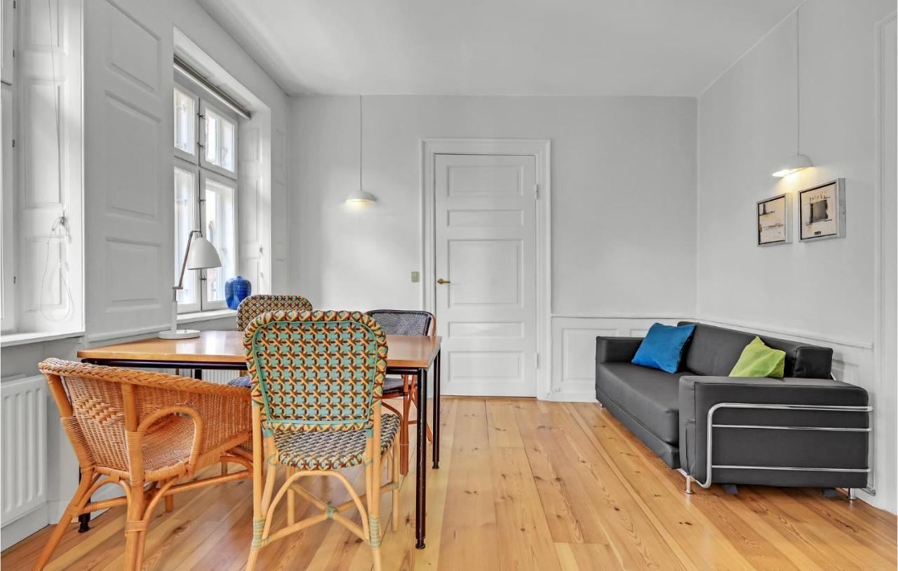 Beautiful Apartment In Kbenhavn K With Wifi โคเปนเฮเกน ภายนอก รูปภาพ